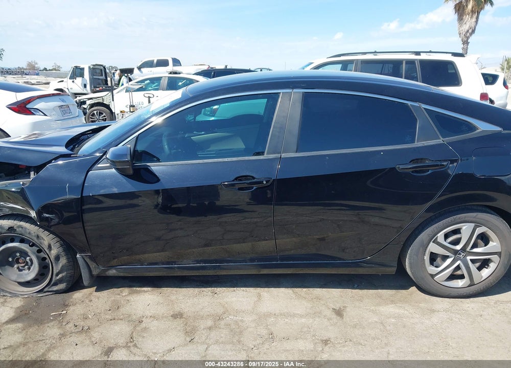2018 HONDA CIVIC VIN: 2HGFC2F56JH608250