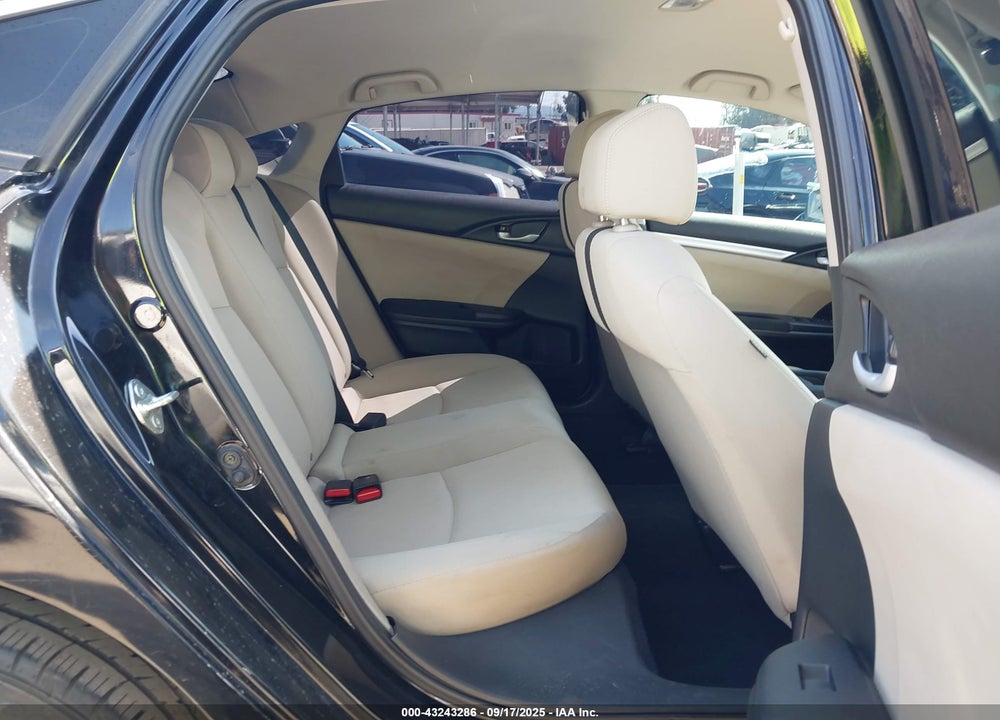 2018 HONDA CIVIC VIN: 2HGFC2F56JH608250