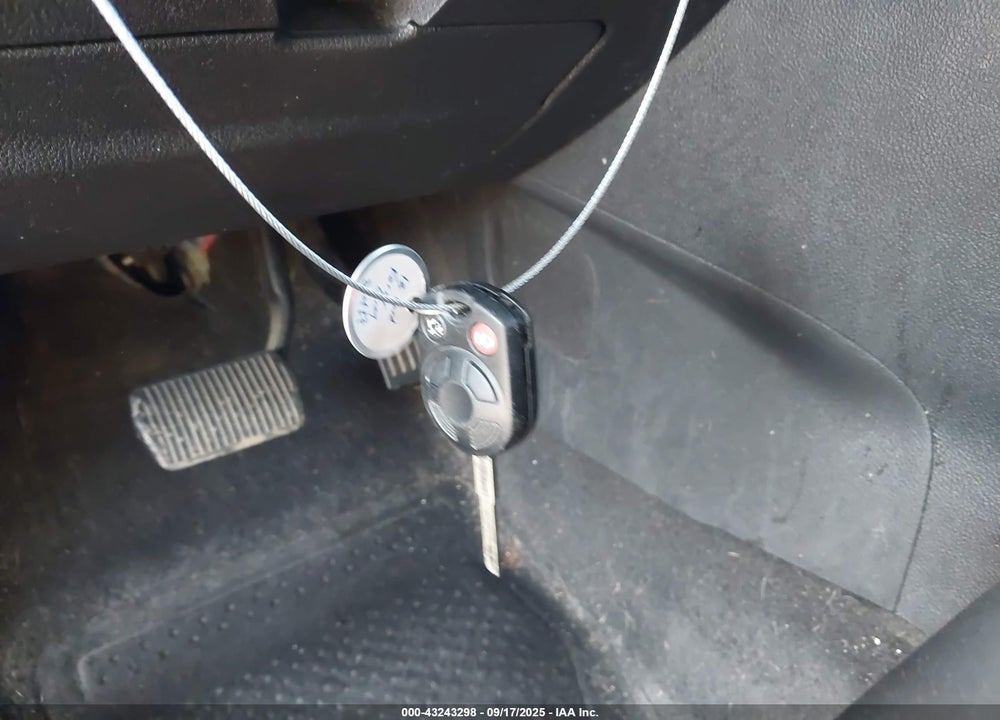 2018 FORD FOCUS SE VIN: 1FADP3K28JL218349