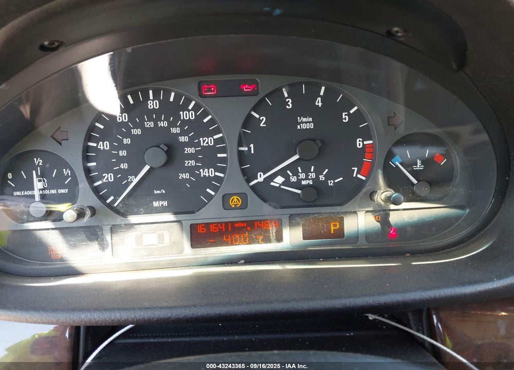 2001 BMW 325CI VIN: WBABN33431JW57832