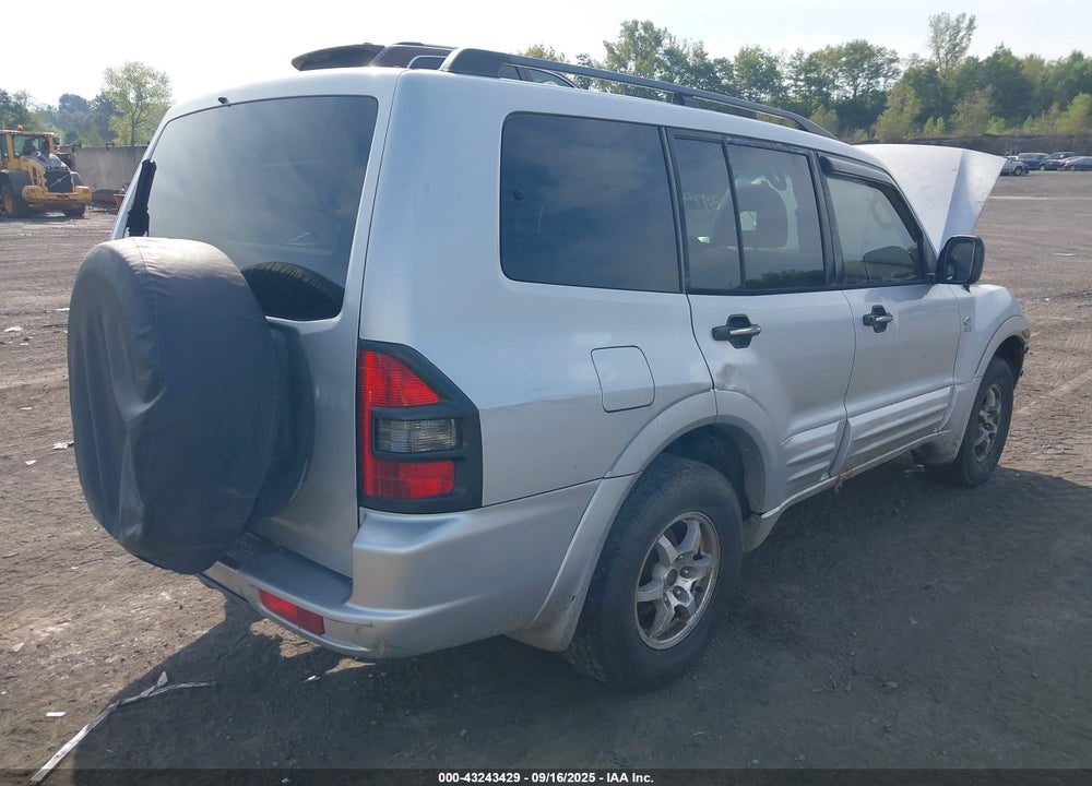 2002 MITSUBISHI MONTERO XLS VIN: JA4MW31R92J056556