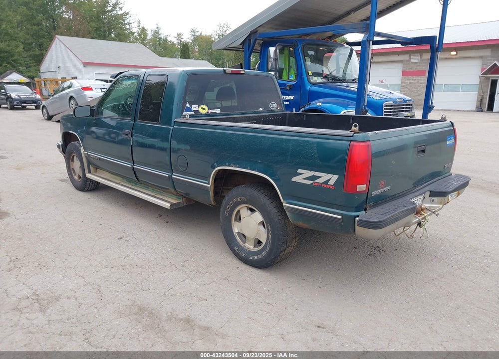 1998 GMC SIERRA 1500 SL WIDESIDE VIN: 2GTEK19R6W1511460