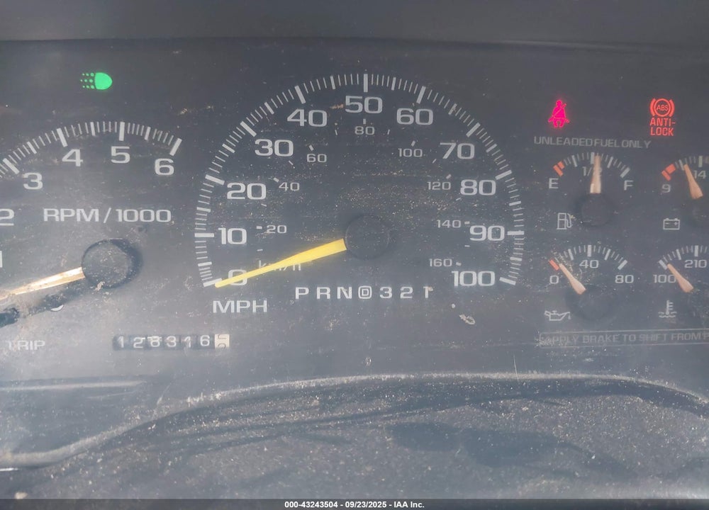 1998 GMC SIERRA 1500 SL WIDESIDE VIN: 2GTEK19R6W1511460