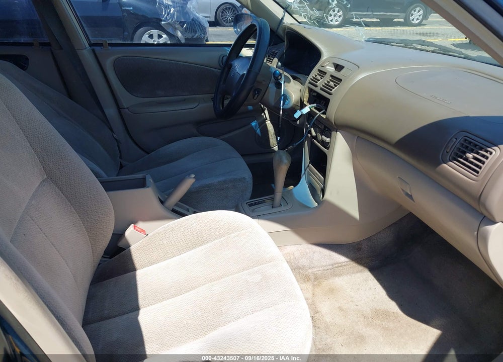 2001 TOYOTA COROLLA LE VIN: 2T1BR12E71C421556