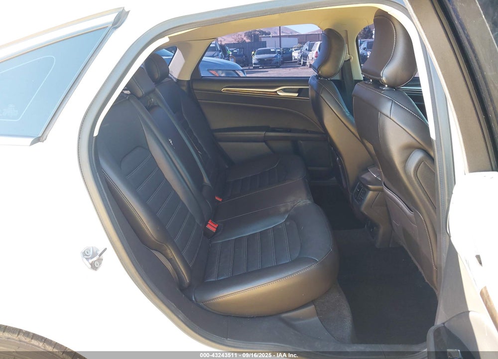 2015 FORD FUSION ENERGI SE LUXURY VIN: 3FA6P0PU1FR281660