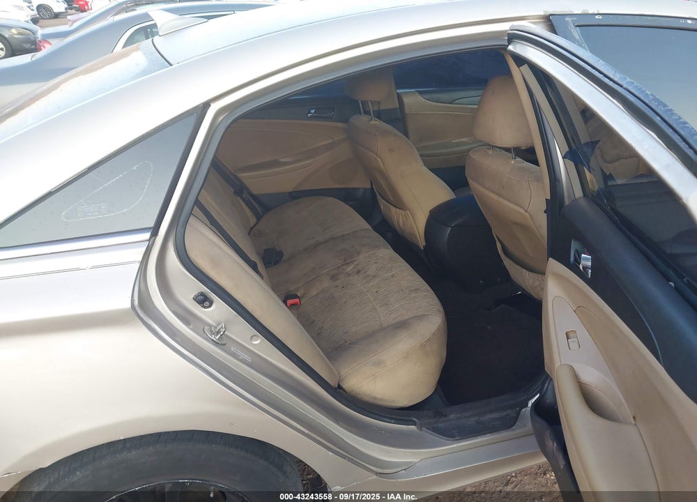 2011 HYUNDAI SONATA VIN: 5NPEB4AC3BH164204