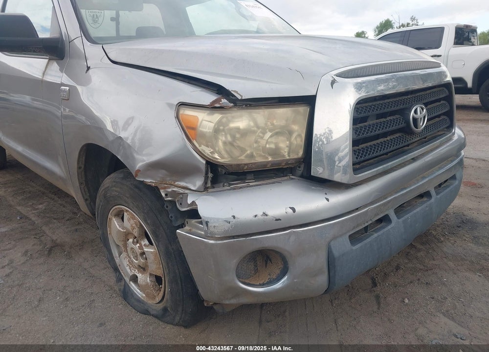 2007 TOYOTA TUNDRA VIN: 5TFLT52137X007212