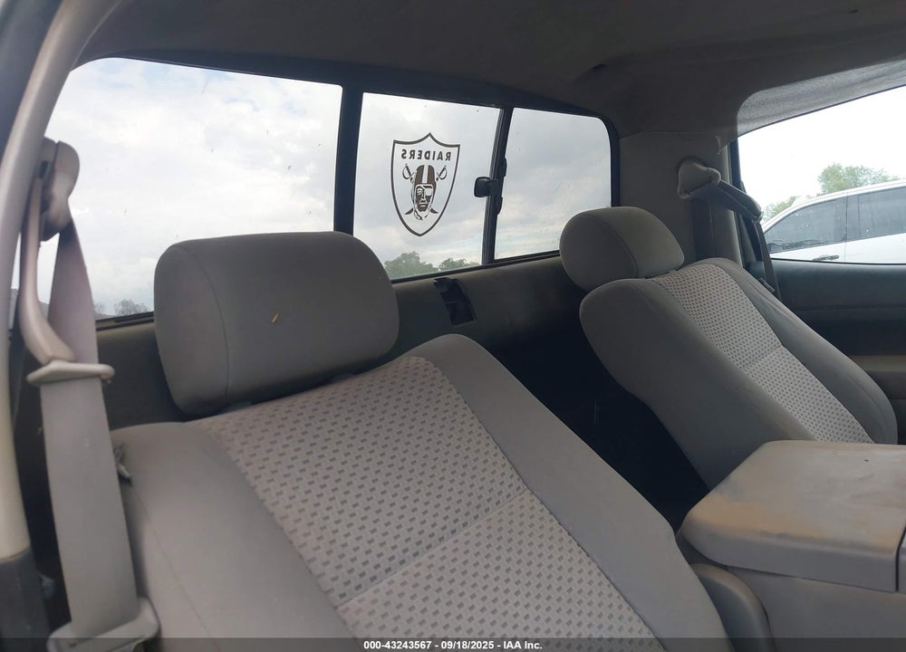 2007 TOYOTA TUNDRA VIN: 5TFLT52137X007212