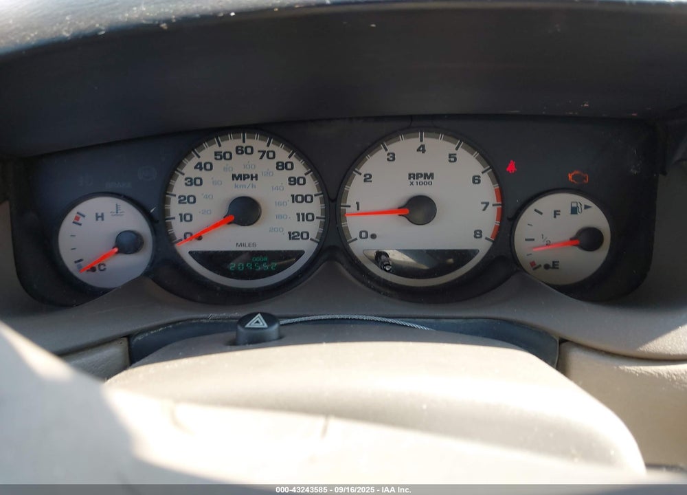 2005 DODGE NEON SXT VIN: 1B3ES56C65D130333
