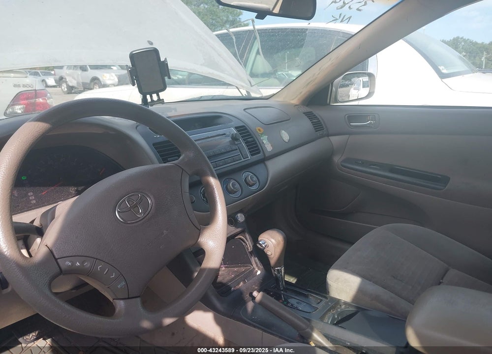 2005 TOYOTA CAMRY LE VIN: 4T1BE32K25U995760