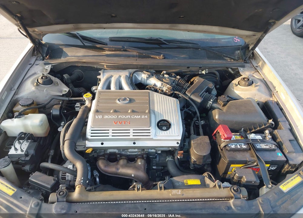 2001 LEXUS ES 300 VIN: JT8BF28G015112529