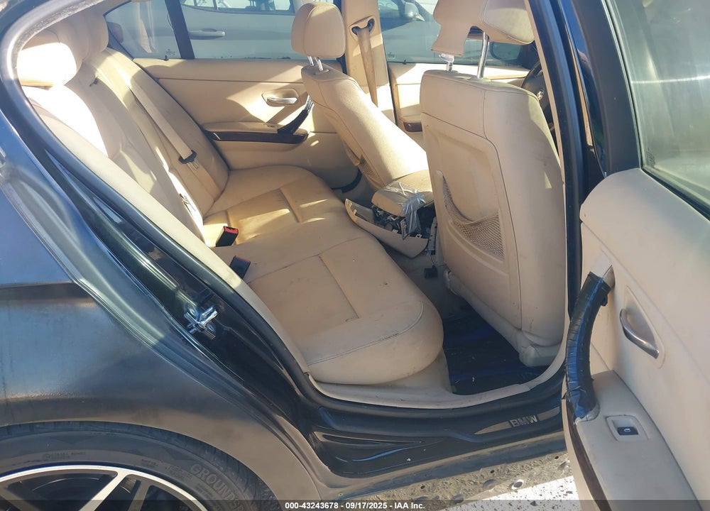 2009 BMW 3 SERIES VIN: WBAPH77549NL82354