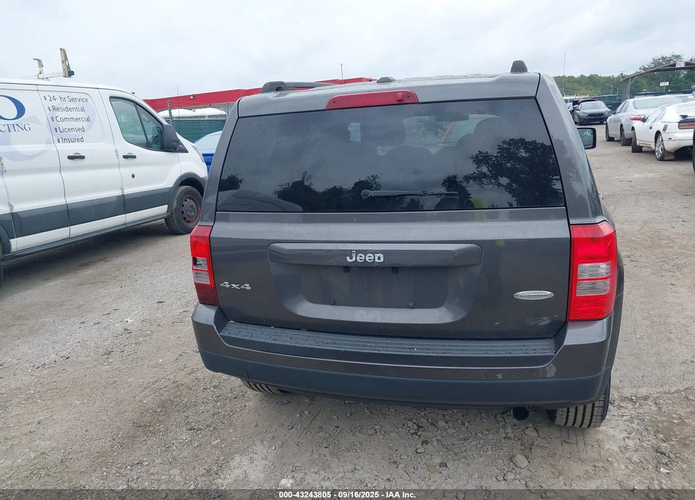 2016 JEEP PATRIOT VIN: 1C4NJRFBXGD724412