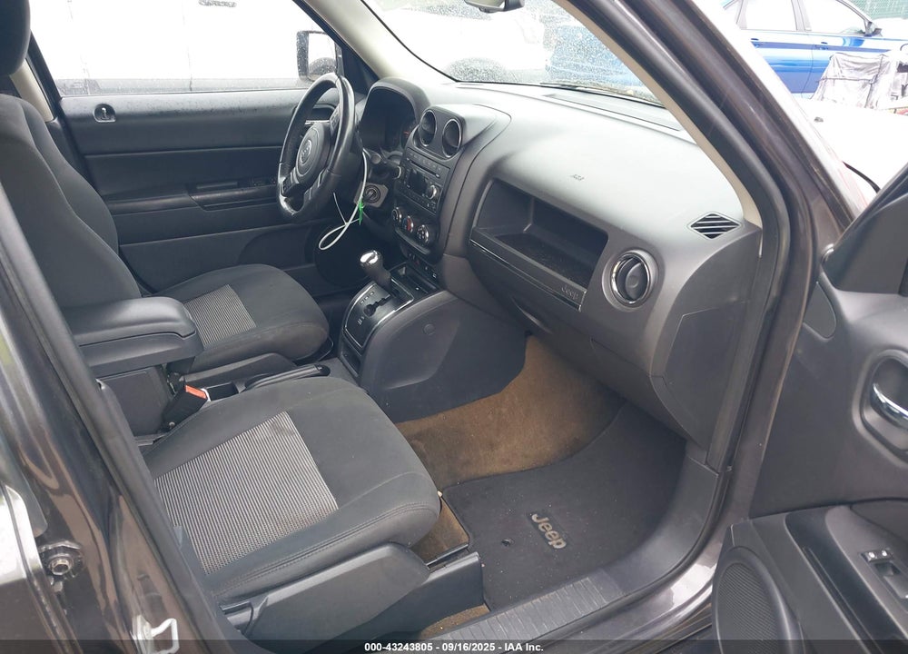 2016 JEEP PATRIOT VIN: 1C4NJRFBXGD724412