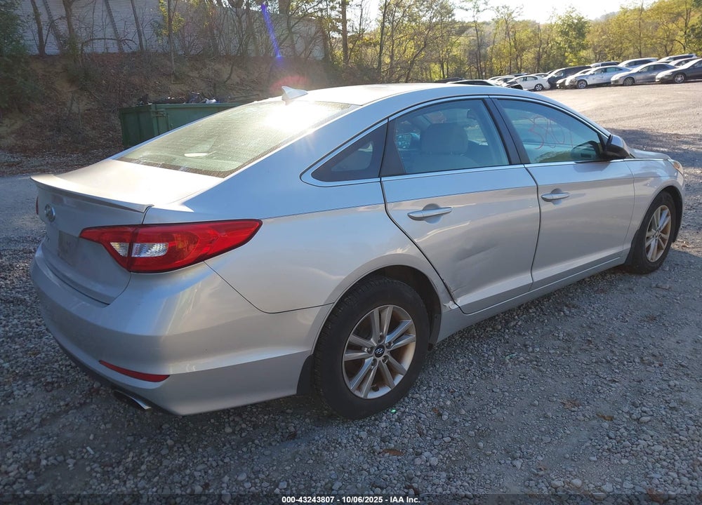 2015 HYUNDAI SONATA VIN: 5NPE24AF8FH186778