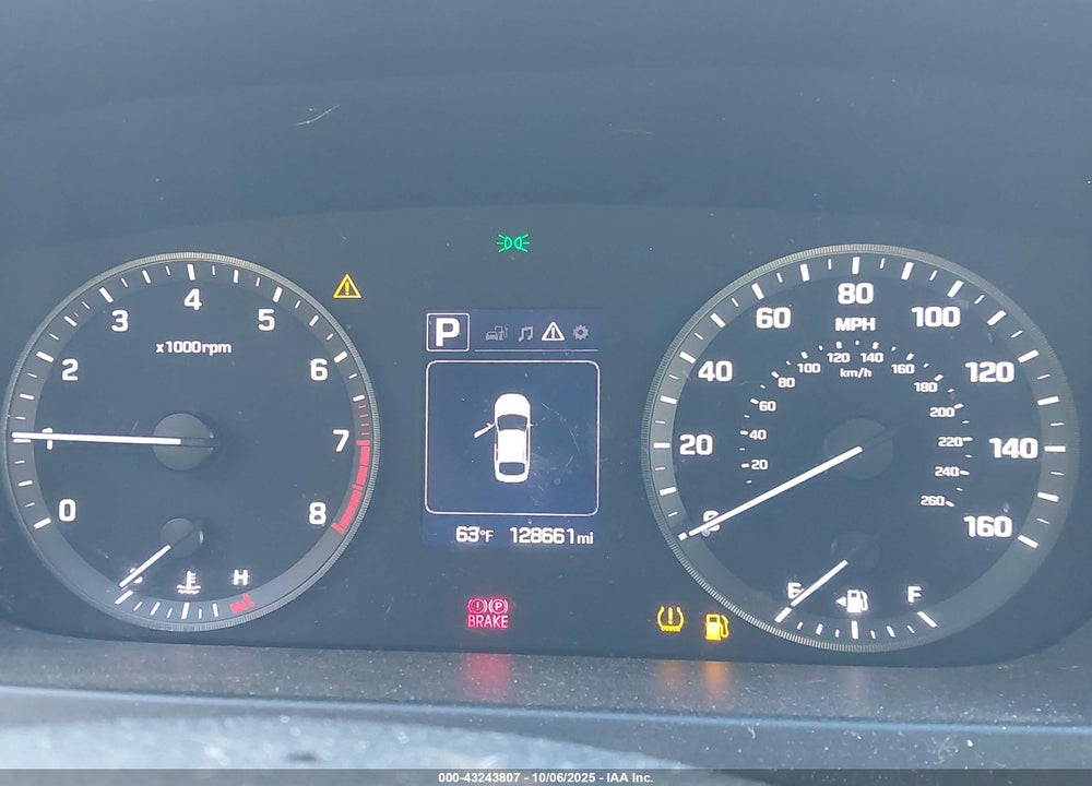 2015 HYUNDAI SONATA VIN: 5NPE24AF8FH186778