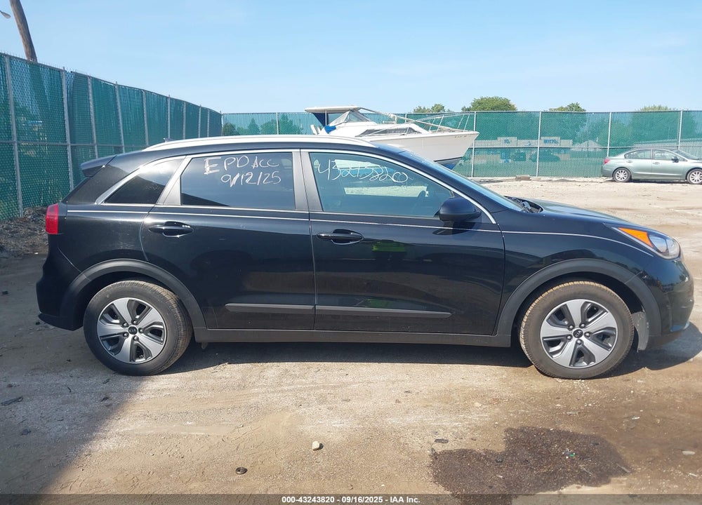 2018 KIA NIRO LX VIN: KNDCB3LC4J5204156