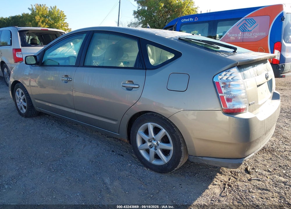 2008 TOYOTA PRIUS TOURING VIN: JTDKB20U883452757