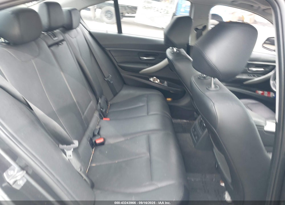 2013 BMW 3 SERIES VIN: WBA3B5C5XDF138902