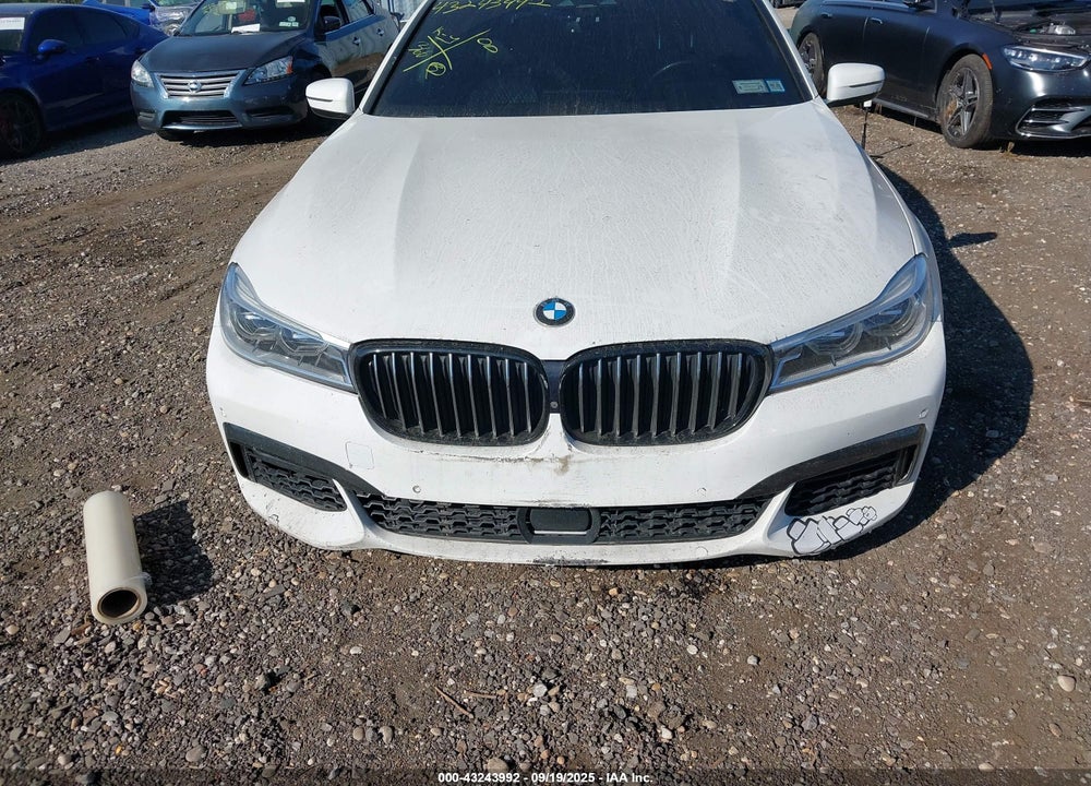 2019 BMW 7 SERIES VIN: WBA7F0C56KGM24942