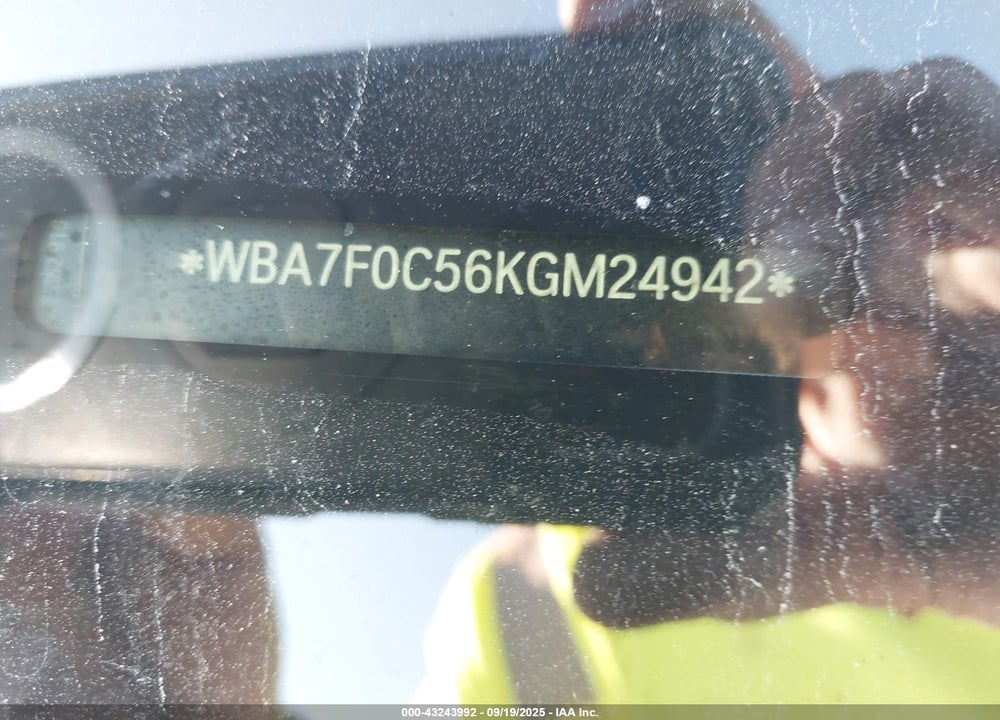 2019 BMW 7 SERIES VIN: WBA7F0C56KGM24942