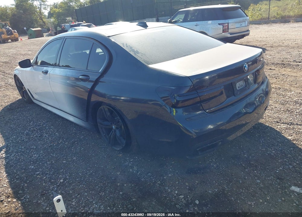 2019 BMW 7 SERIES VIN: WBA7F0C56KGM24942