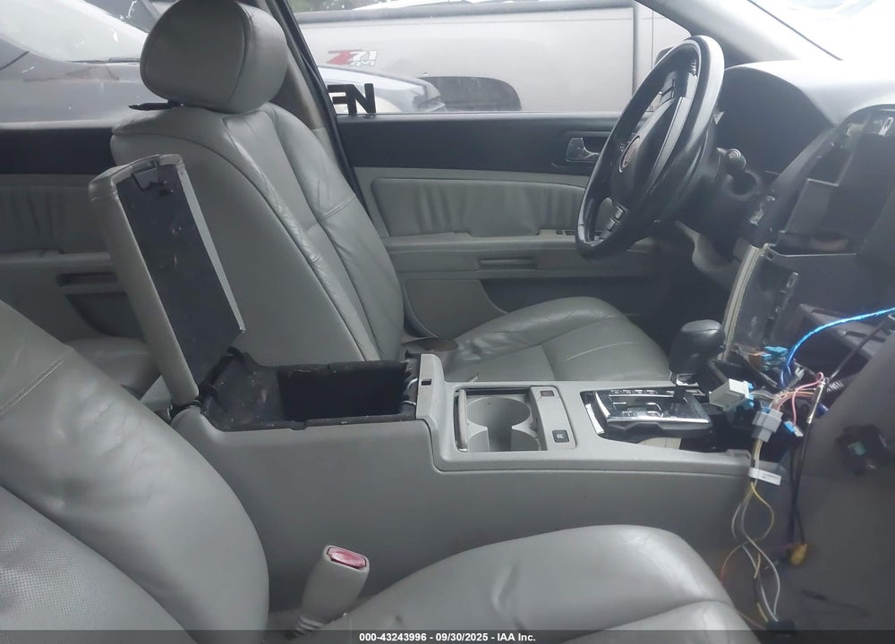 2005 CADILLAC STS V6 VIN: 1G6DW677350124098