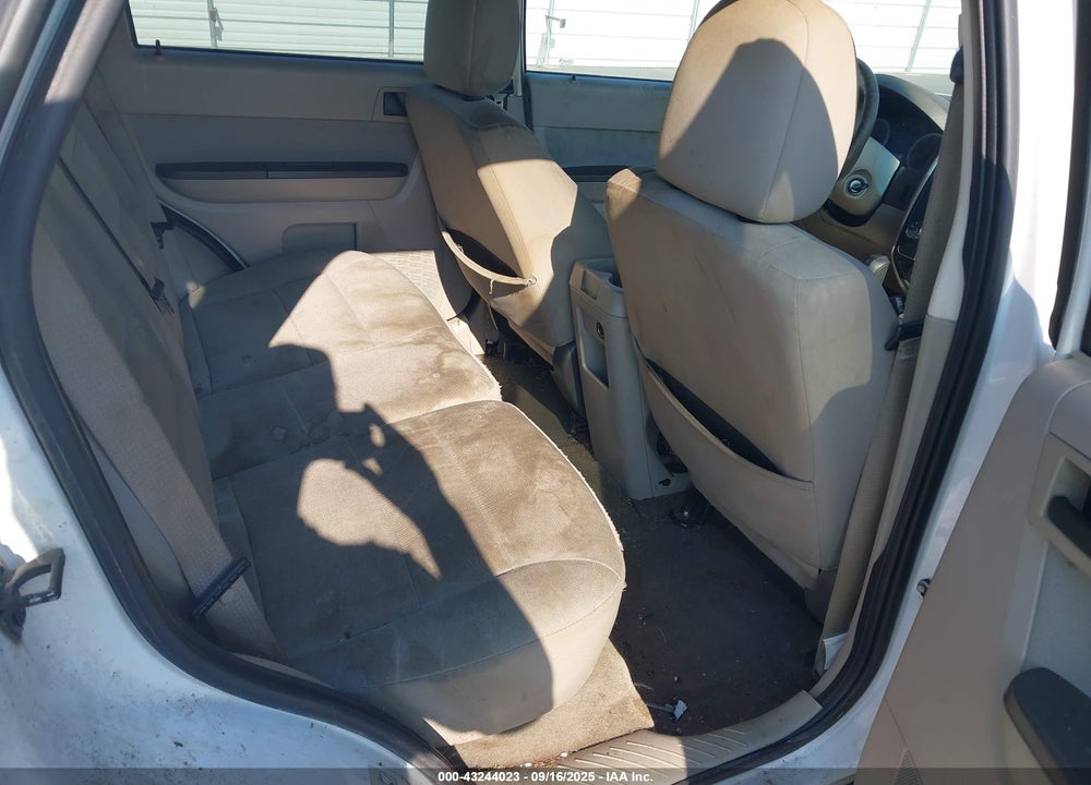 2011 FORD ESCAPE VIN: 1FMCU9D76BKB26492