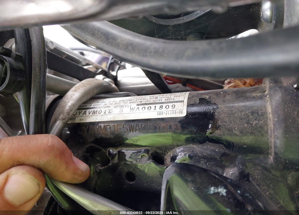 1998 YAMAHA XVS65 A VIN: JYAVM01E5WA001809