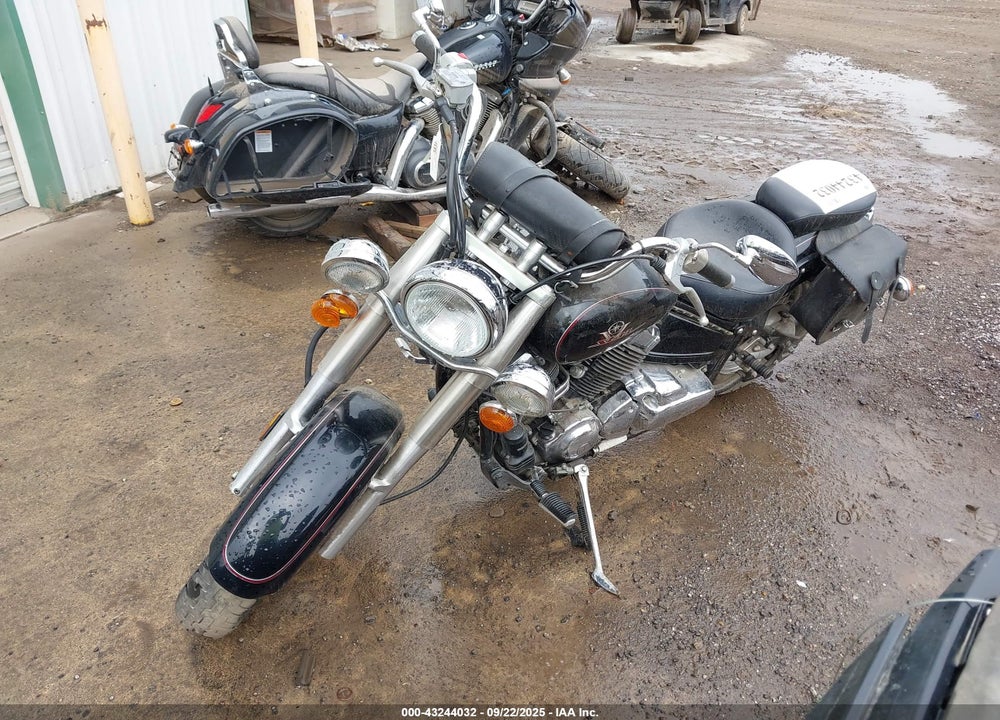 1998 YAMAHA XVS65 A VIN: JYAVM01E5WA001809