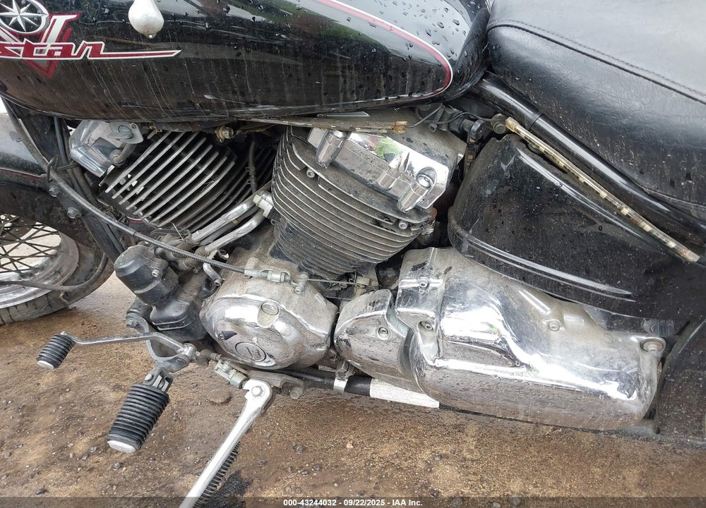 1998 YAMAHA XVS65 A VIN: JYAVM01E5WA001809