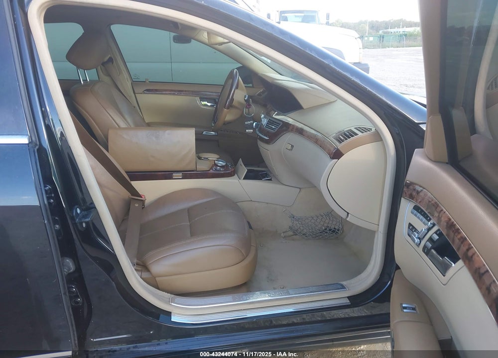 2007 MERCEDES-BENZ S CLASS VIN: WDDNG71XX7A053532