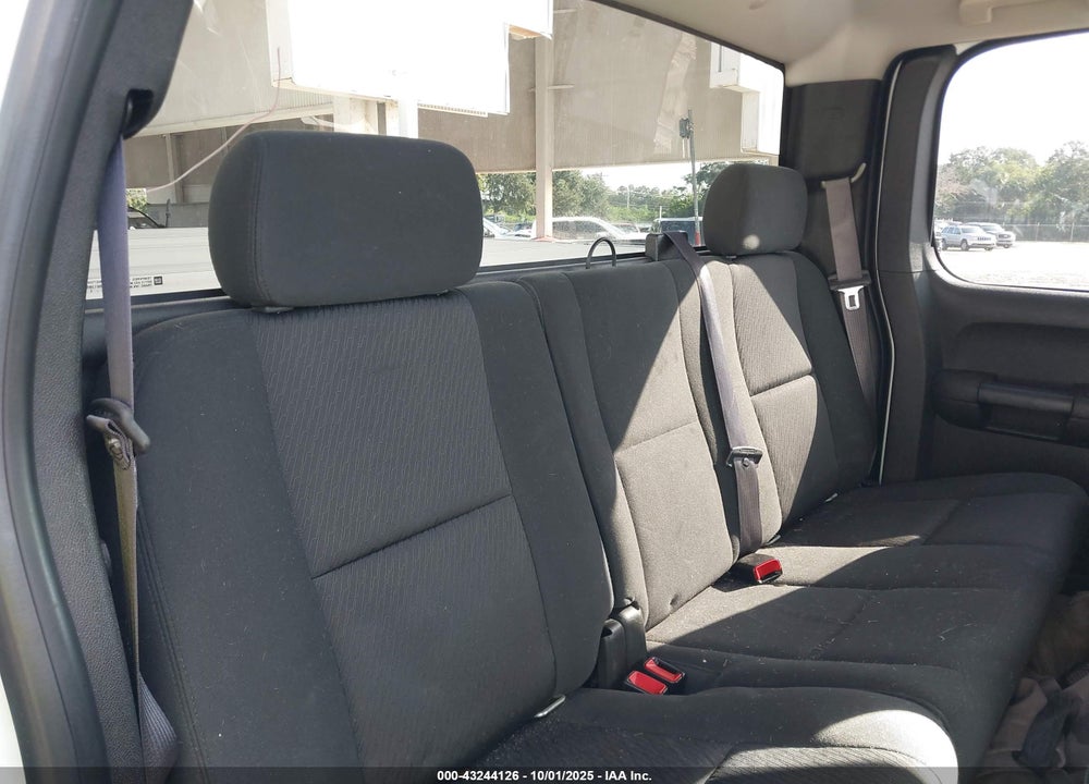 2013 GMC SIERRA 1500 SLE VIN: 1GTR1VE07DZ106845