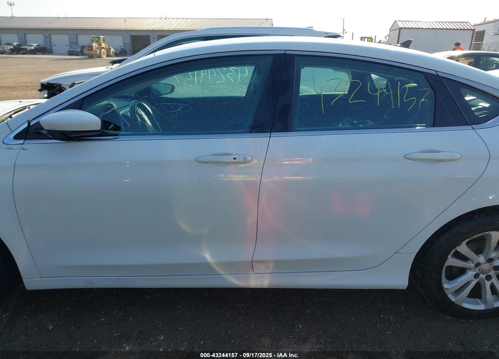 2016 CHRYSLER 200 VIN: 1C3CCCAB5GN168479