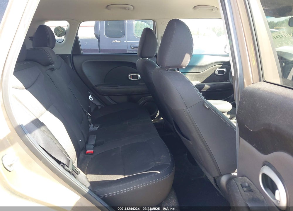 2014 KIA SOUL VIN: KNDJN2A22E7068431