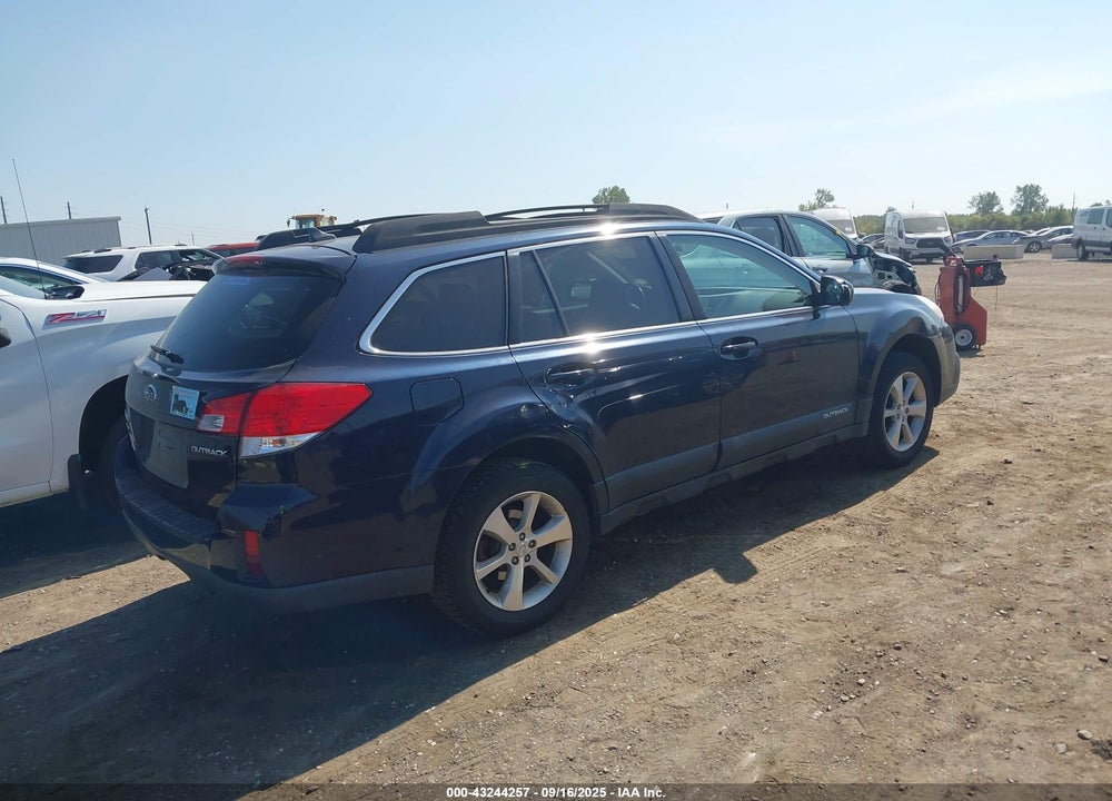 2014 SUBARU OUTBACK VIN: 4S4BRCLC2E3218562
