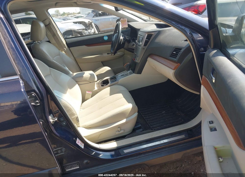 2014 SUBARU OUTBACK VIN: 4S4BRCLC2E3218562
