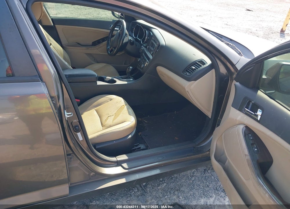2012 KIA OPTIMA VIN: 5XXGN4A74CG030477