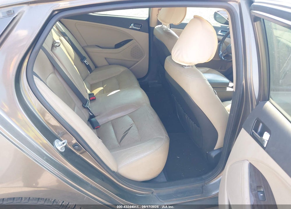 2012 KIA OPTIMA VIN: 5XXGN4A74CG030477