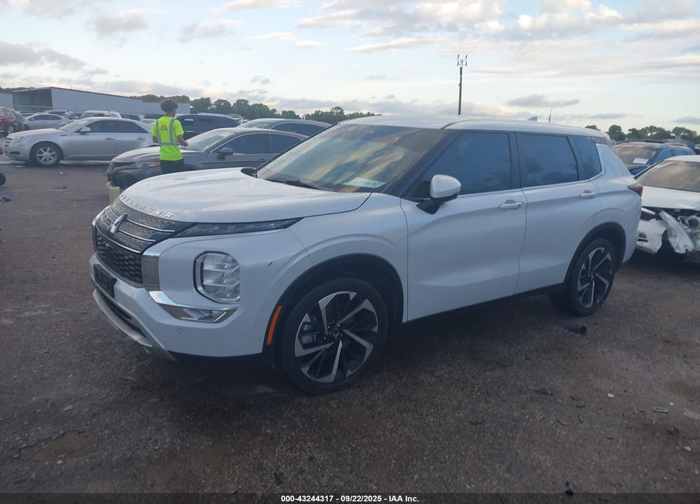 2024 MITSUBISHI OUTLANDER VIN: JA4J3VA81RZ009113