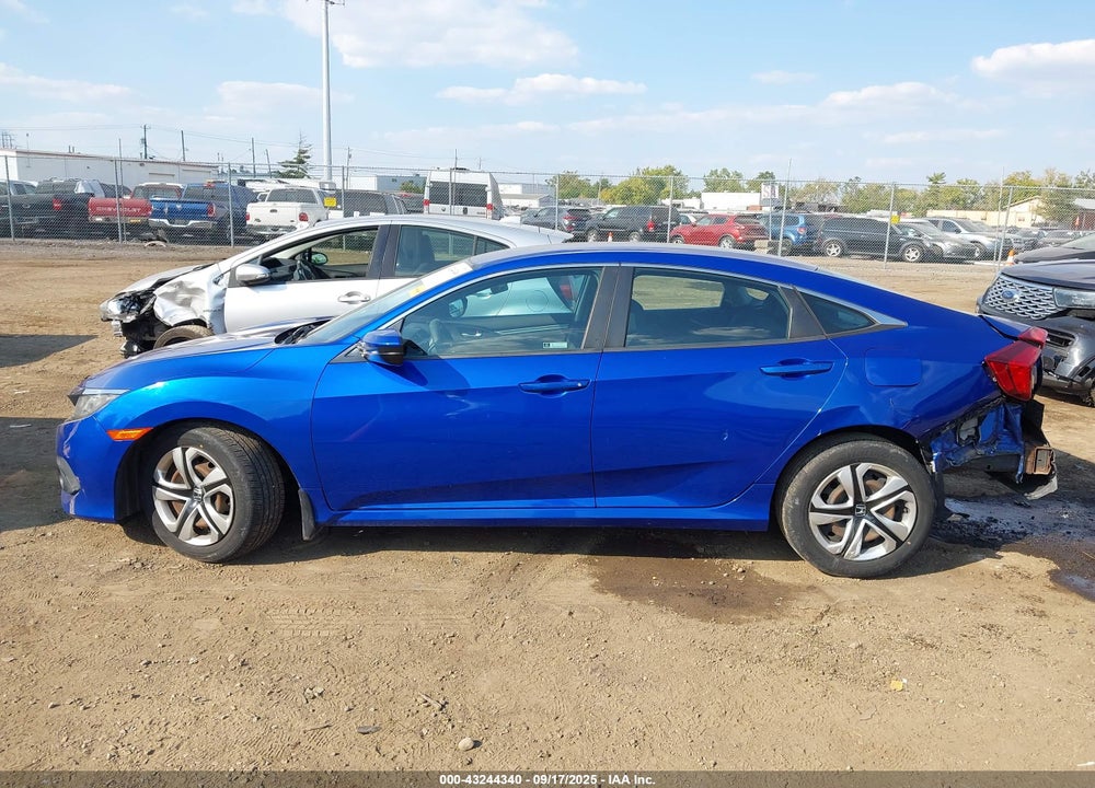 2018 HONDA CIVIC VIN: 19XFC2F6XJE015915