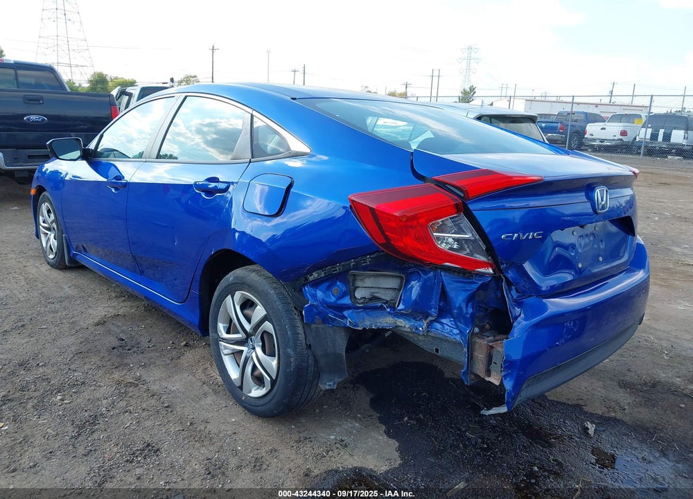 2018 HONDA CIVIC VIN: 19XFC2F6XJE015915