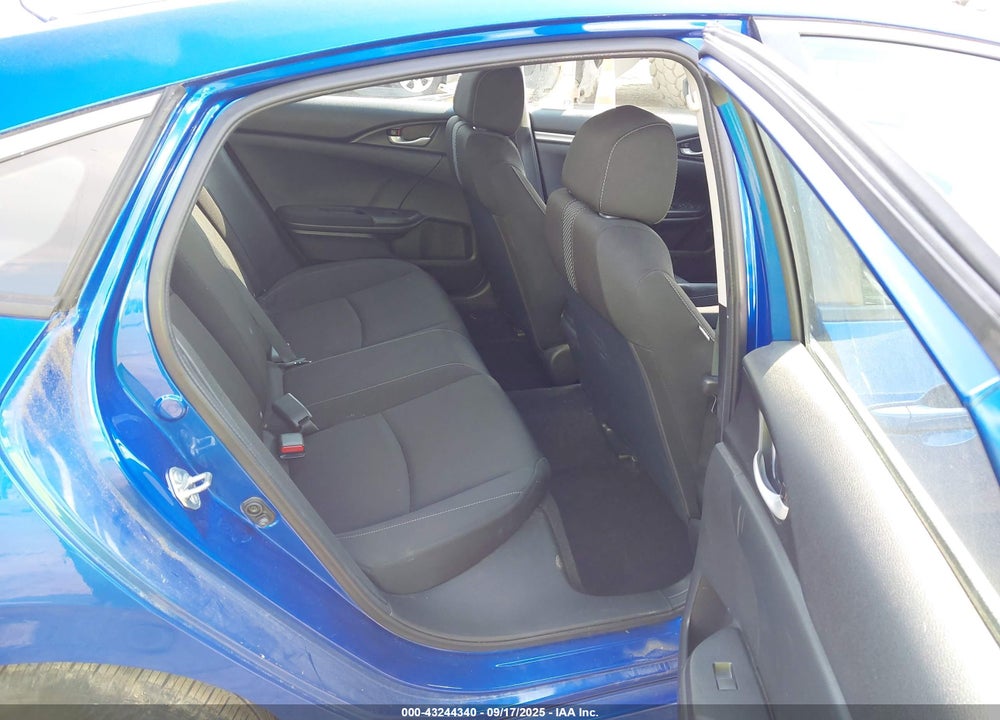 2018 HONDA CIVIC VIN: 19XFC2F6XJE015915