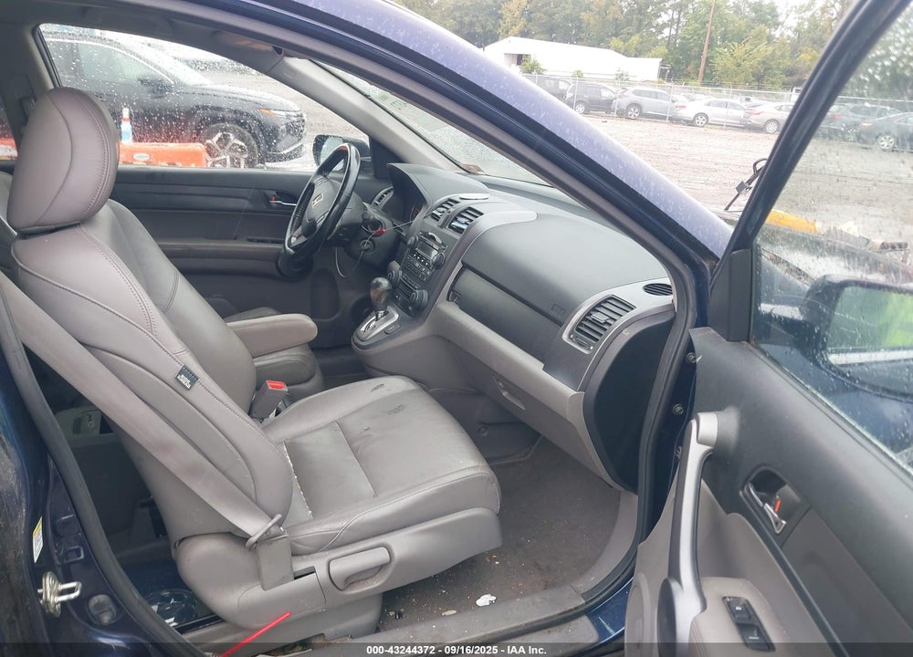 2008 HONDA CR-V EX-L VIN: JHLRE487X8C017919