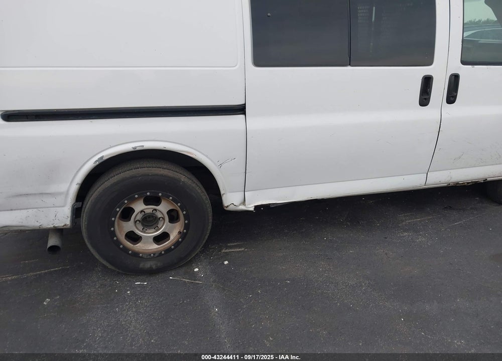 2007 CHEVROLET EXPRESS WORK VAN VIN: 1GCFG15T171185291