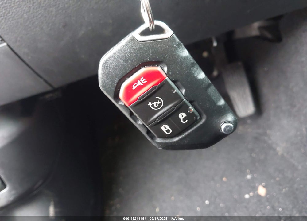 2023 JEEP WRANGLER / VIN: 1C4GJXAN7PW636761