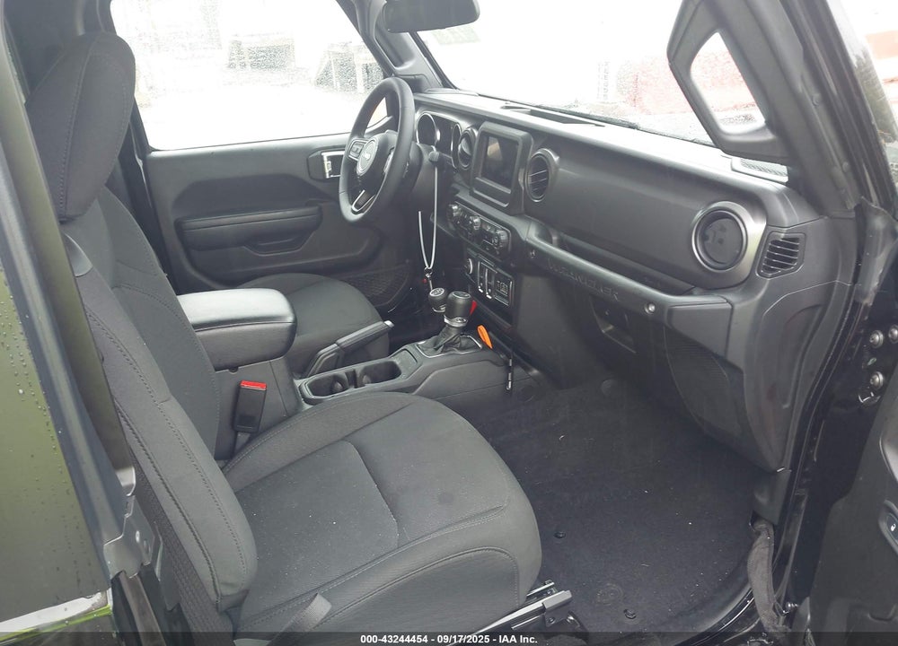 2023 JEEP WRANGLER / VIN: 1C4GJXAN7PW636761