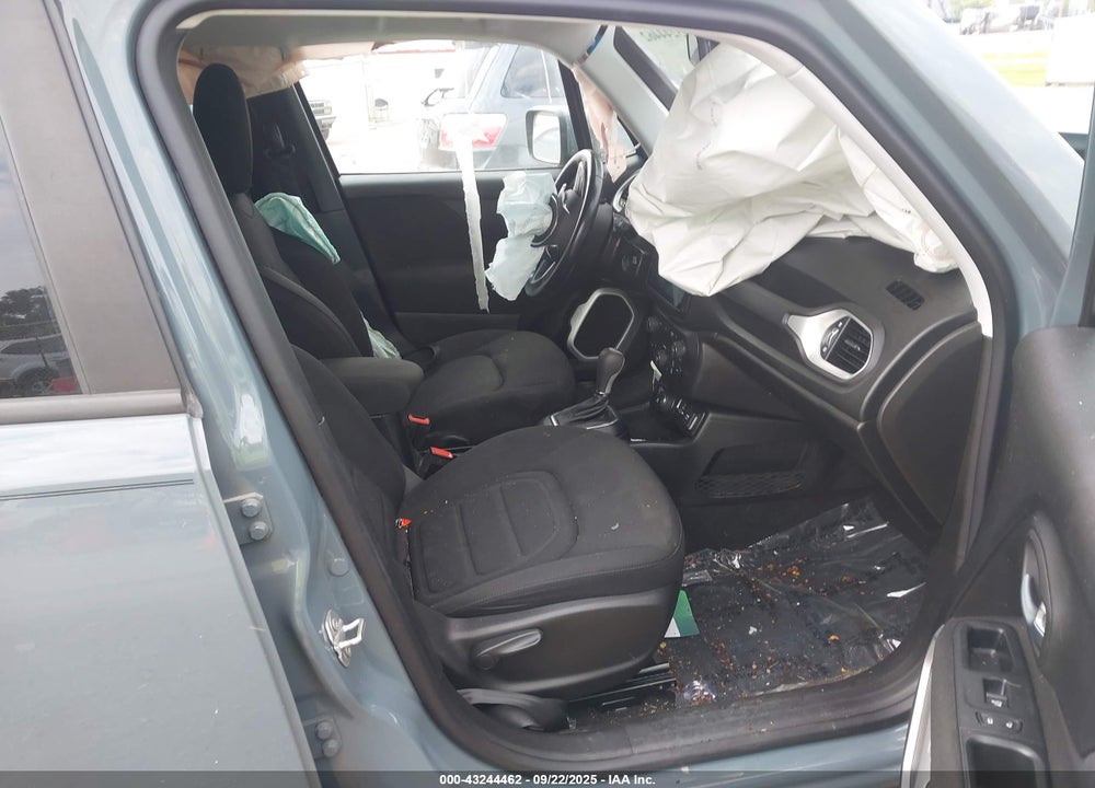 2018 JEEP RENEGADE LATITUDE 4X4 VIN: ZACCJBBB2JPJ17348