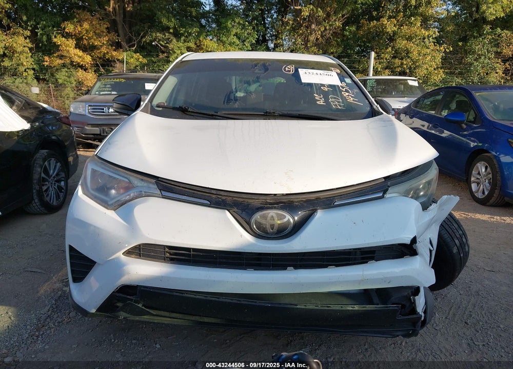 2017 TOYOTA RAV4 VIN: JTMZFREV0HJ149576