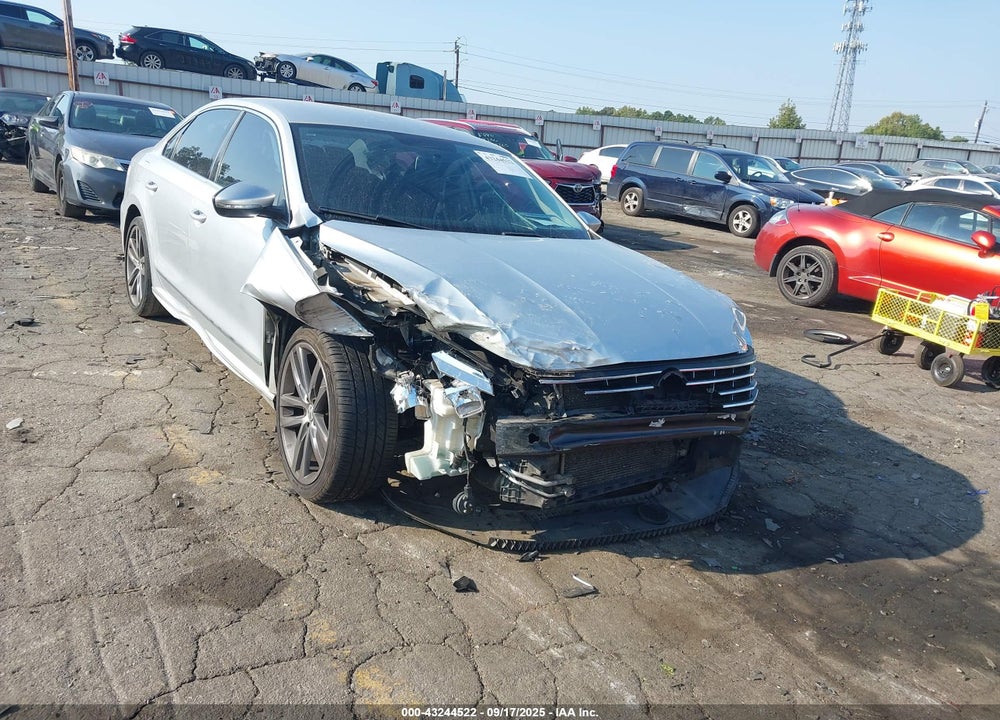 2016 VOLKSWAGEN PASSAT 1.8T R-LINE VIN: 1VWAT7A34GC042867
